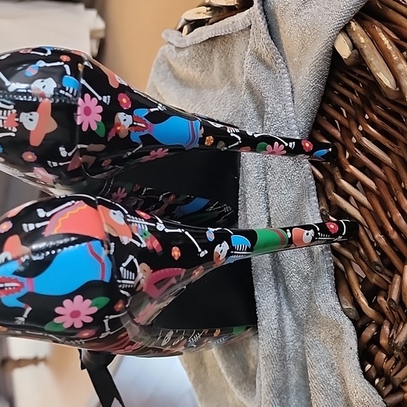 Pinup Couture Dia de los murtos platform heels - Picture 5 of 5